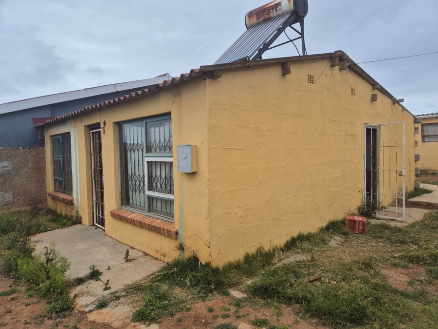 2 Bedroom Property for Sale in Zwide Eastern Cape